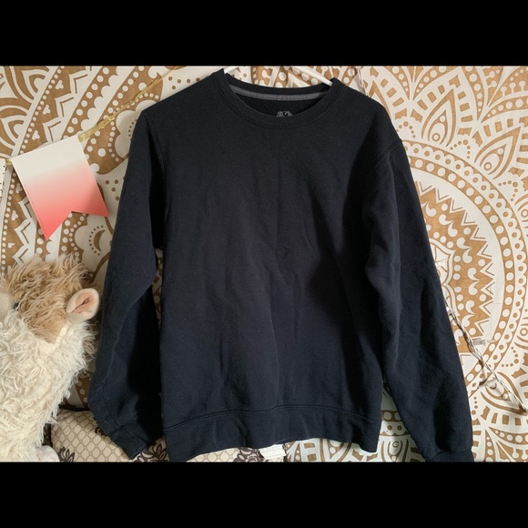 Black crew neck💘 - Picture 1 of 2